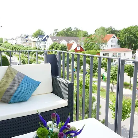 Ensemble 10 Balt شقة